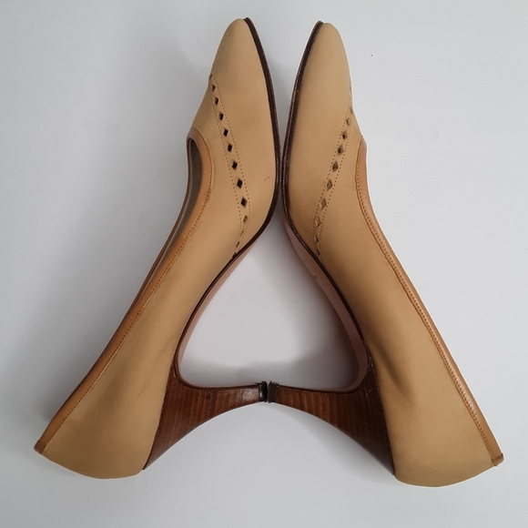 Vintage Garolini tan pumps cutouts stack h… - Picture 4 of 8